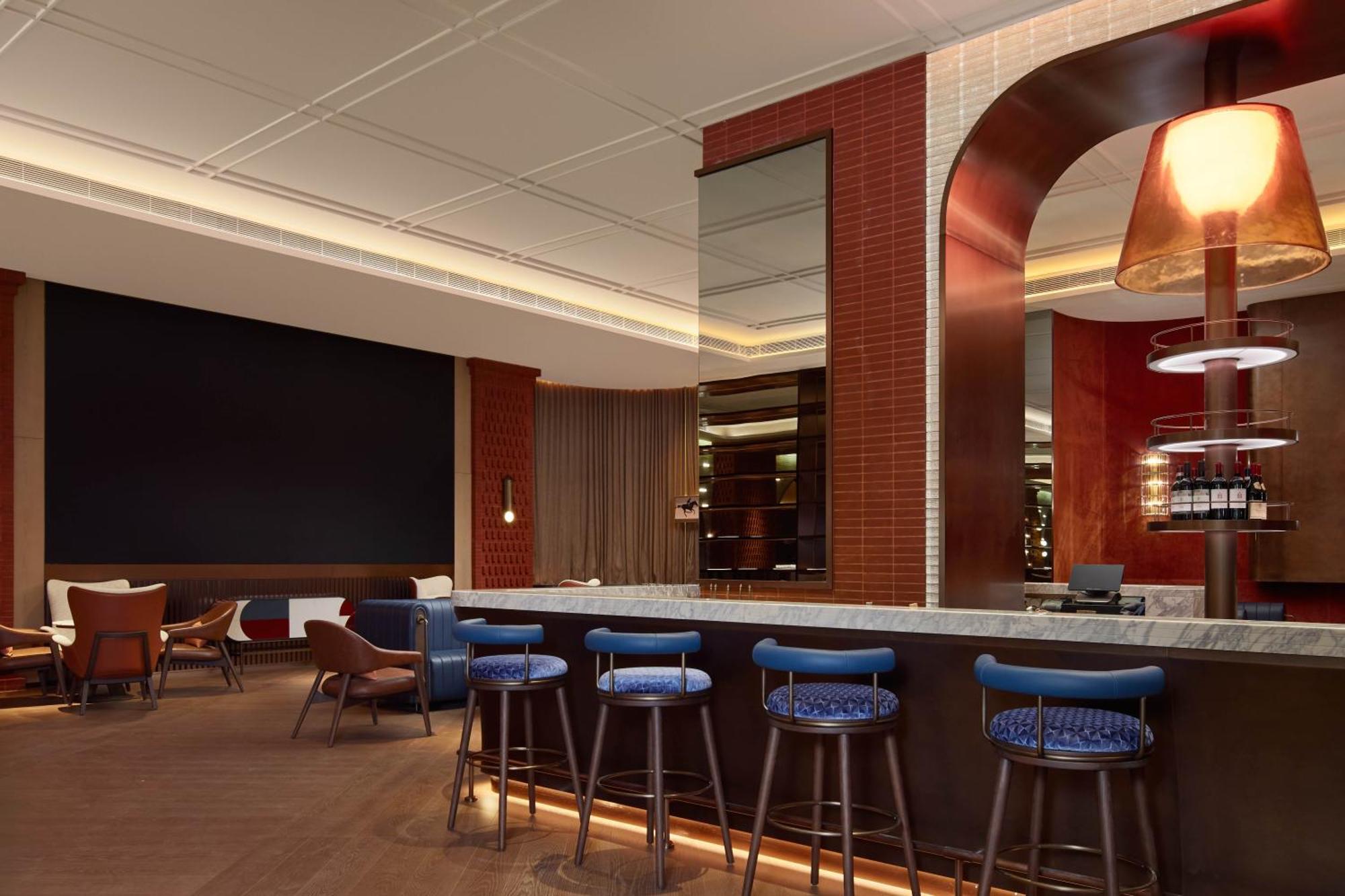 Hotel Radisson Blu Hotel, Stadium 5*