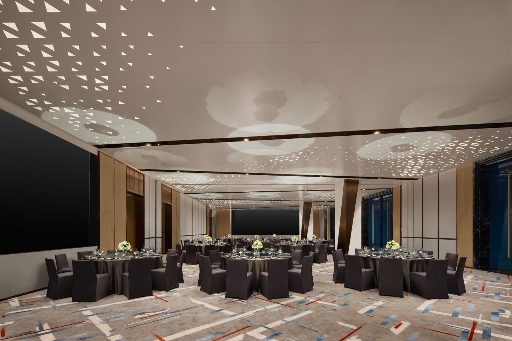Radisson Blu Hotel, Stadium Hotel 5*