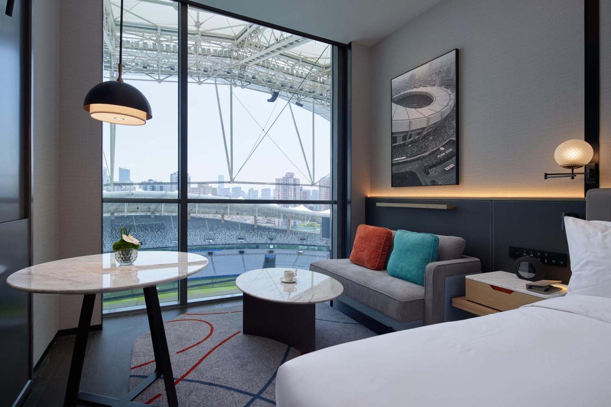 Radisson Blu Hotel, Stadium 5*