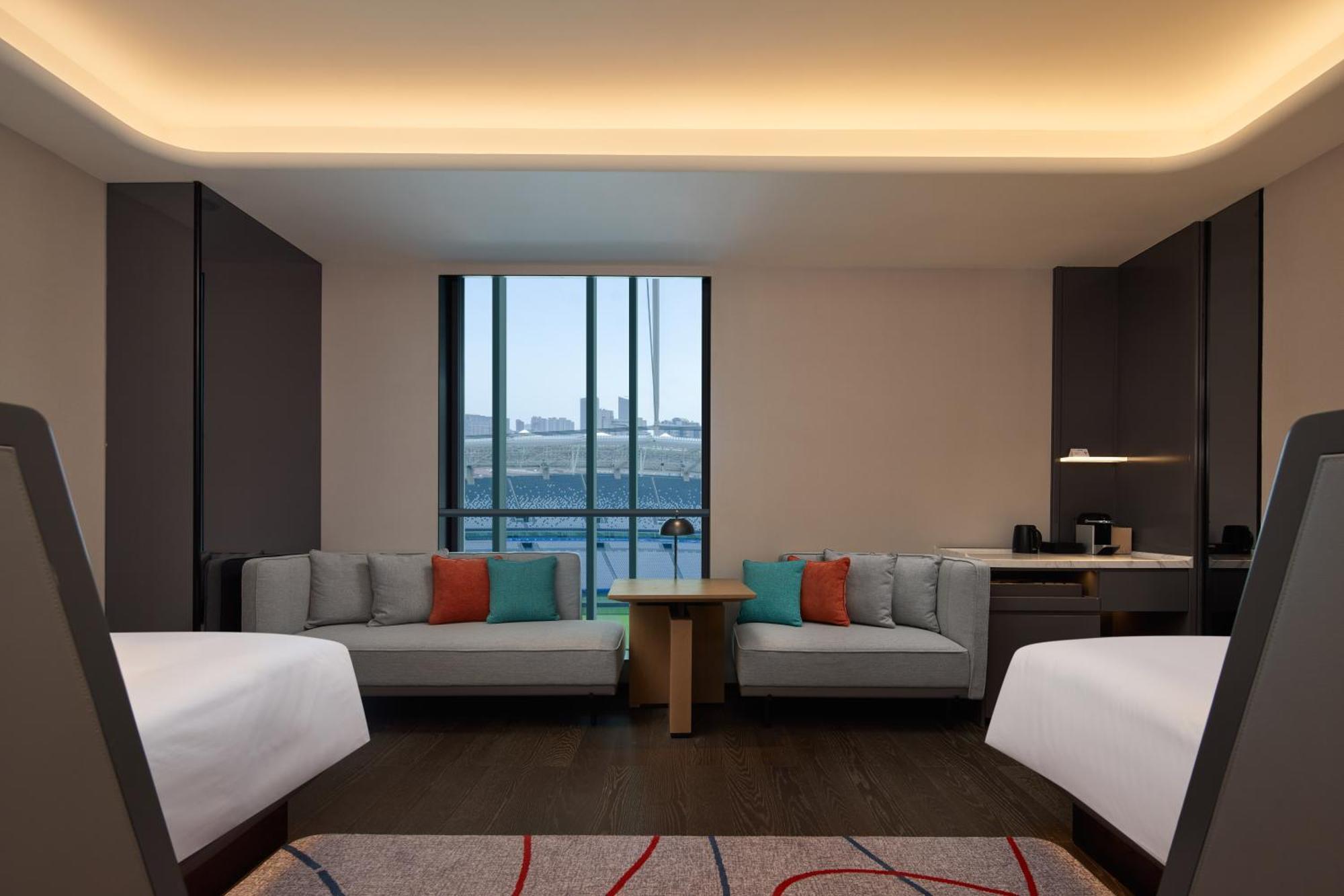 Radisson Blu Hotel, Stadium